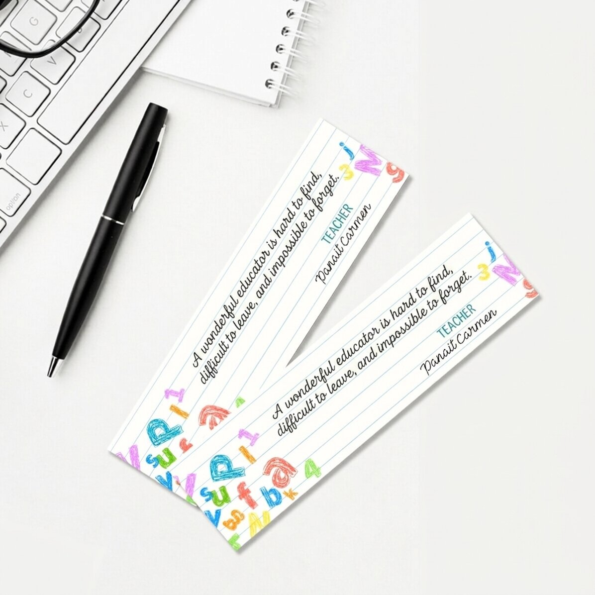 Marcapáginas personalizado con nombre para maestras de infantil