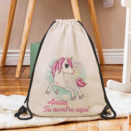 Mochila personalizada con nombre: unicornio y mariposas
