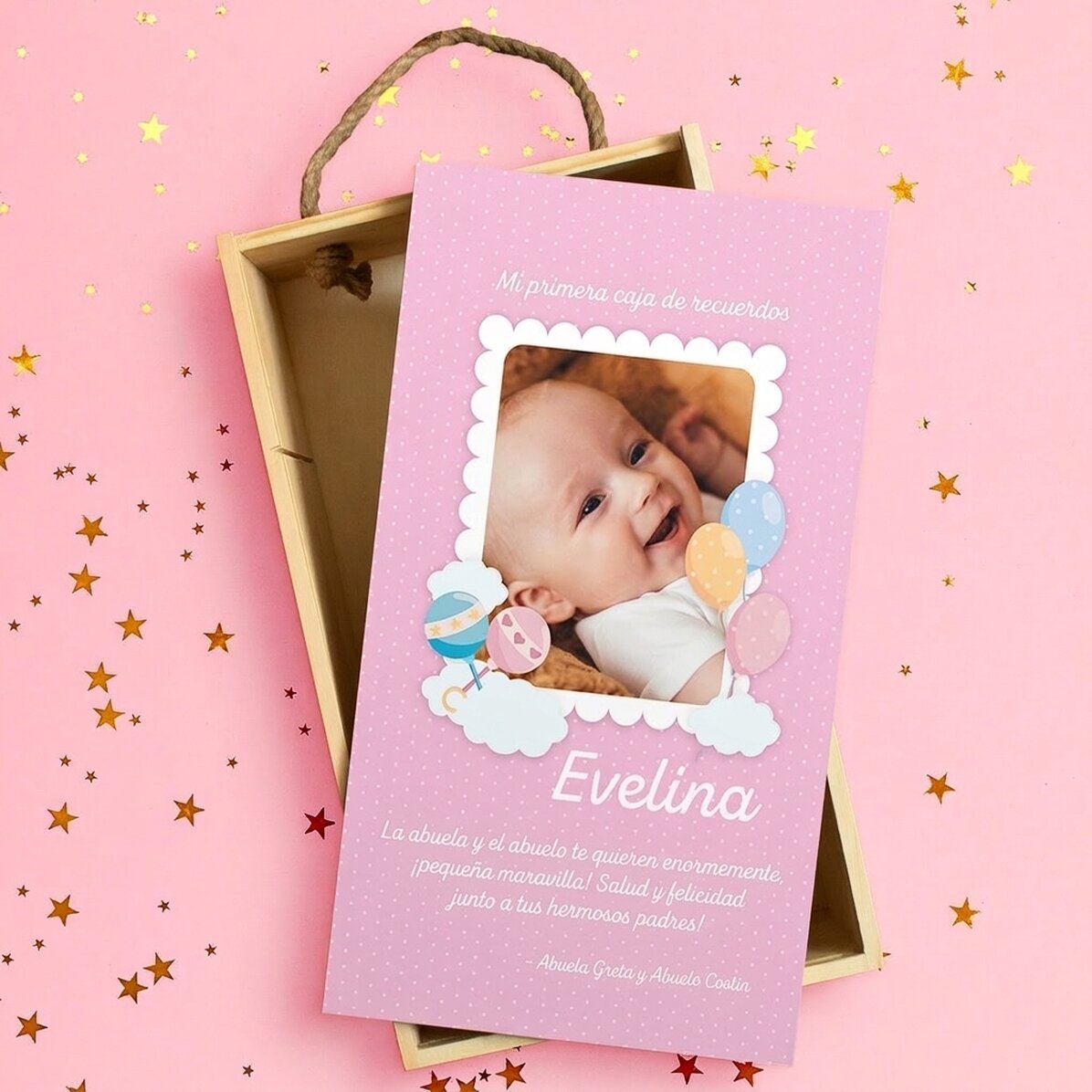 Caja de regalo de madera personalizada con foto y mensaje para recién nacidos