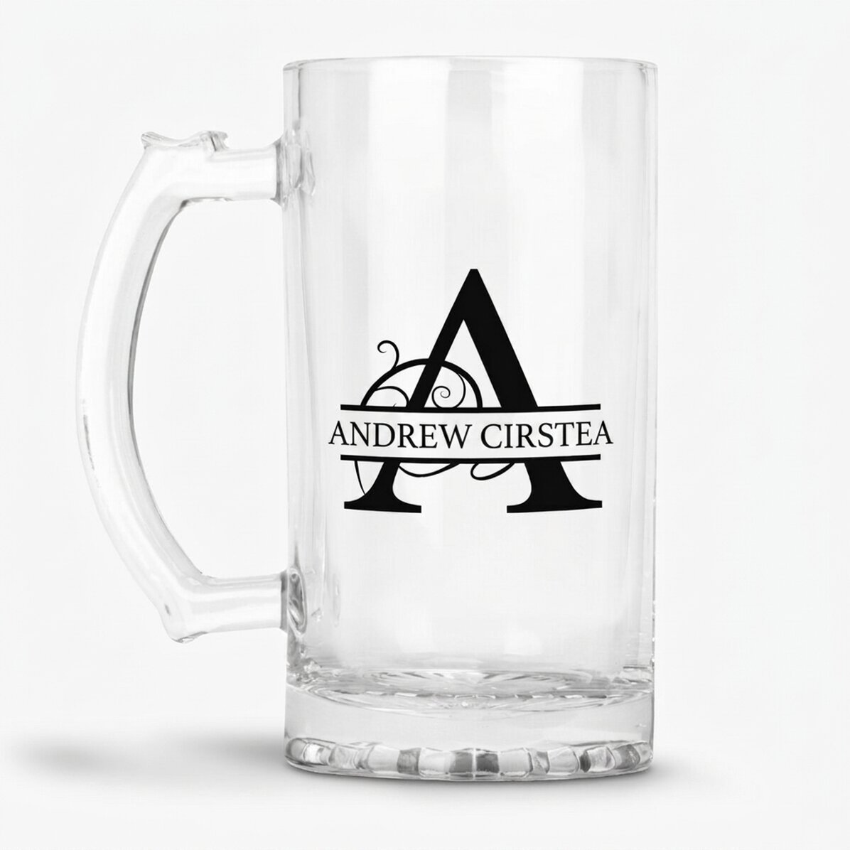 Jarra de cerveza personalizada con monograma