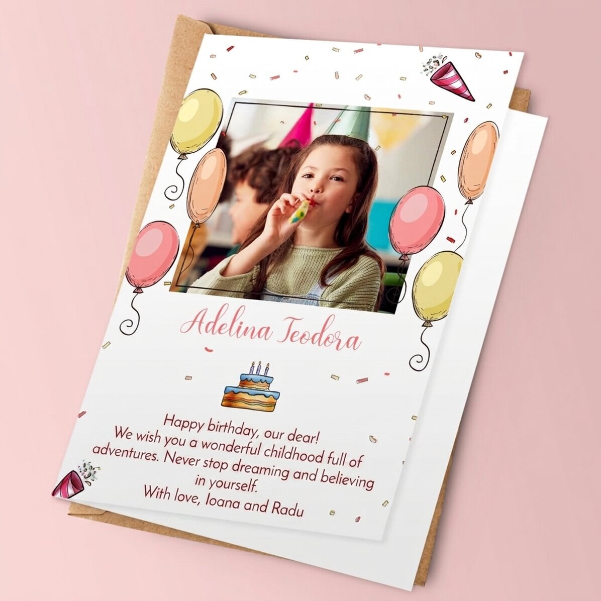 Tarjeta de felicitación personalizada con una foto y un texto - ¡Feliz cumpleaños!
