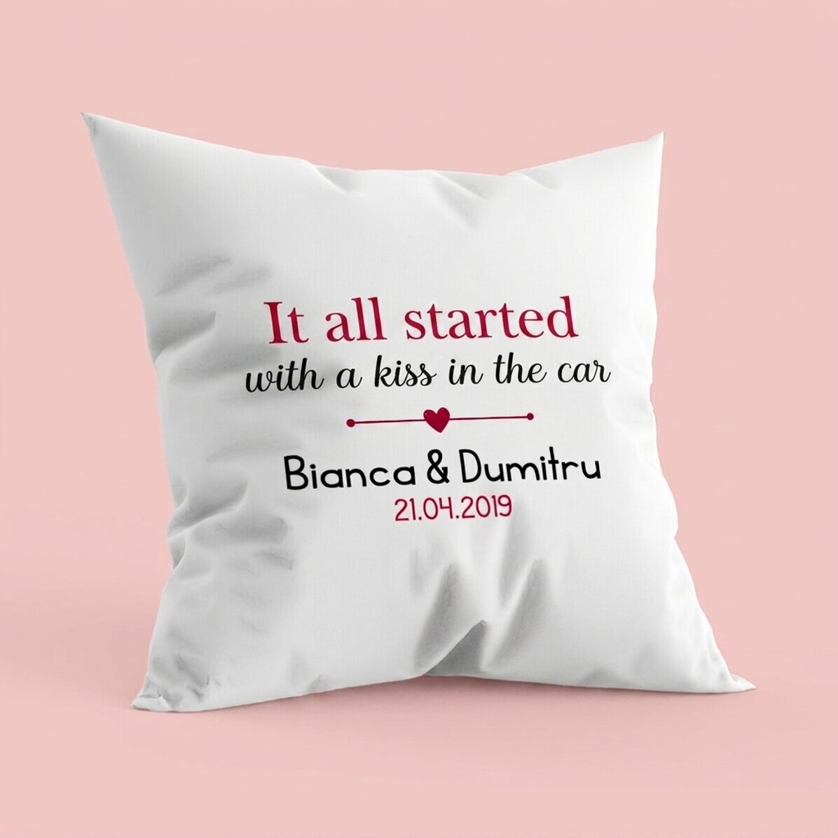 Cojín personalizado con texto: «Where it all began»