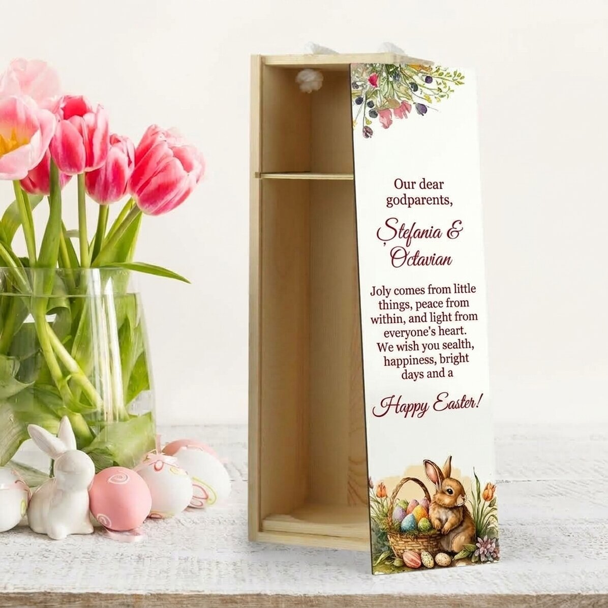 Caja de vino personalizada con un mensaje de Pascua