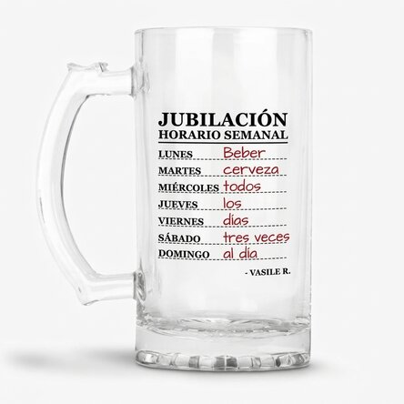 Jarra de cerveza personalizada con un mensaje de jubilación