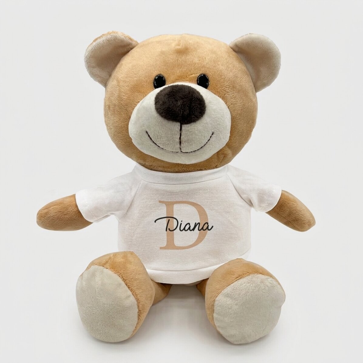 Además, un osito personalizado con nombre e inicial