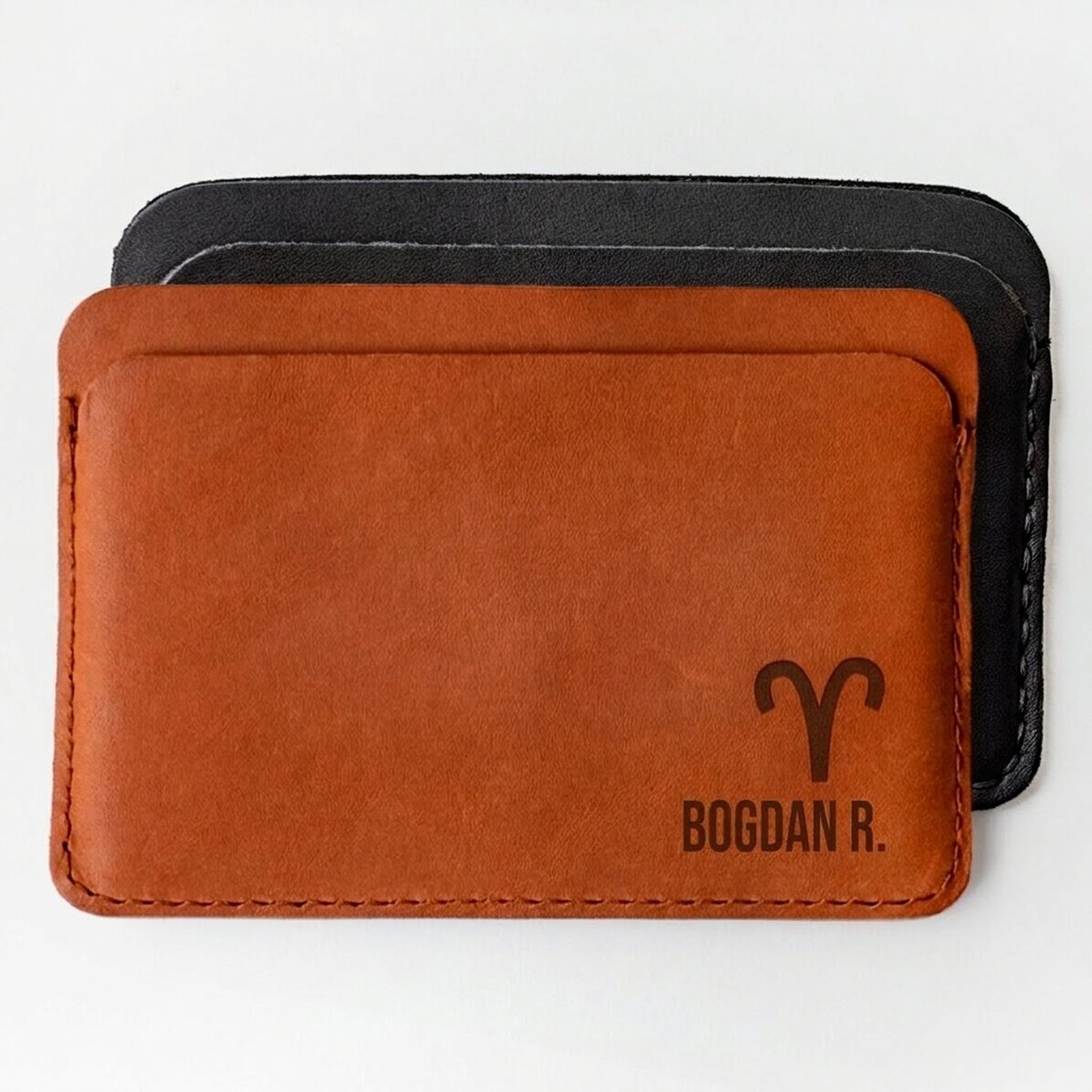Cartera de piel personalizada con el nombre y el signo del zodiaco Aries