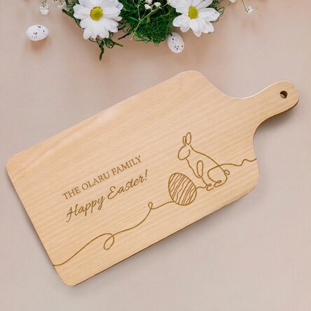 Personalised chopping board with text - Happy Easter