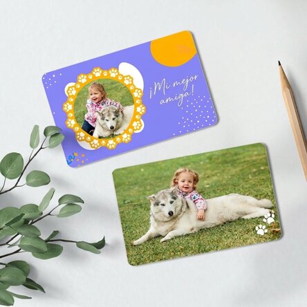 Tarjeta de aluminio personalizada por ambas caras con texto y dos fotos - El amigo peludo