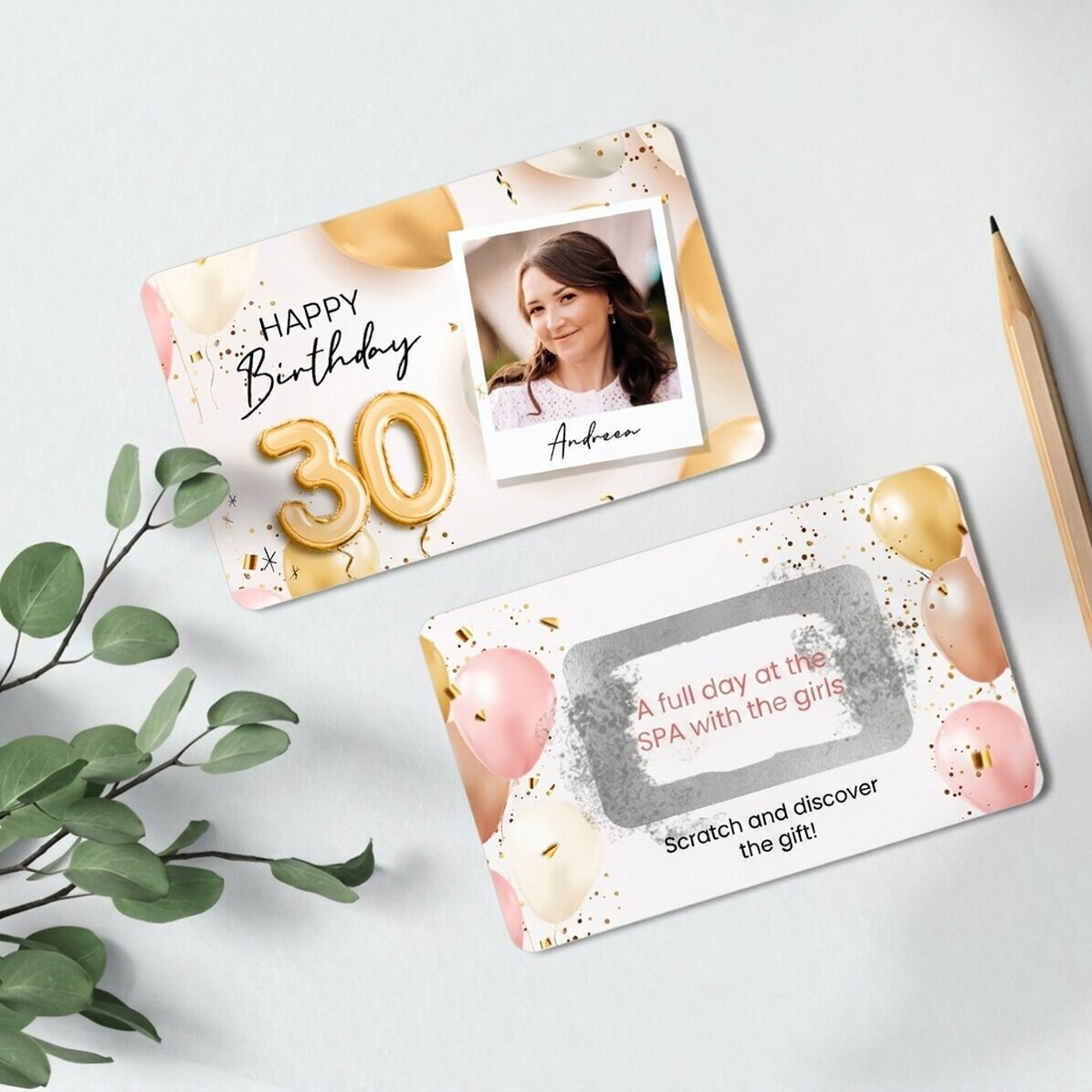 Tarjeta de aluminio rascable personalizada por ambas caras con foto y mensaje - Feliz cumpleaños