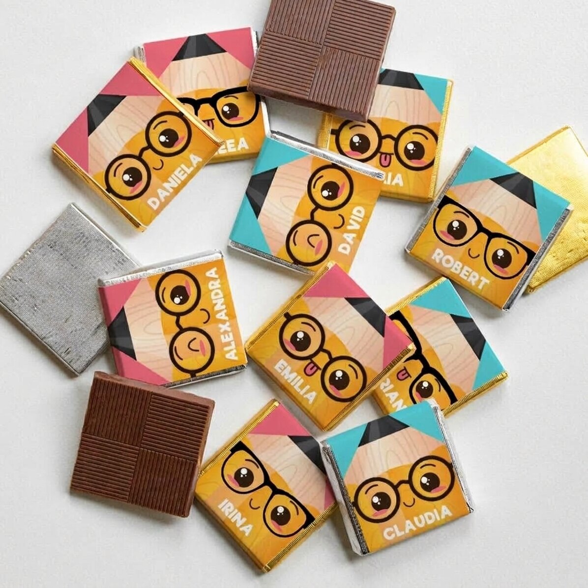 Lote de 10 minichocolates personalizados con nombre para el inicio del curso escolar - Lápices