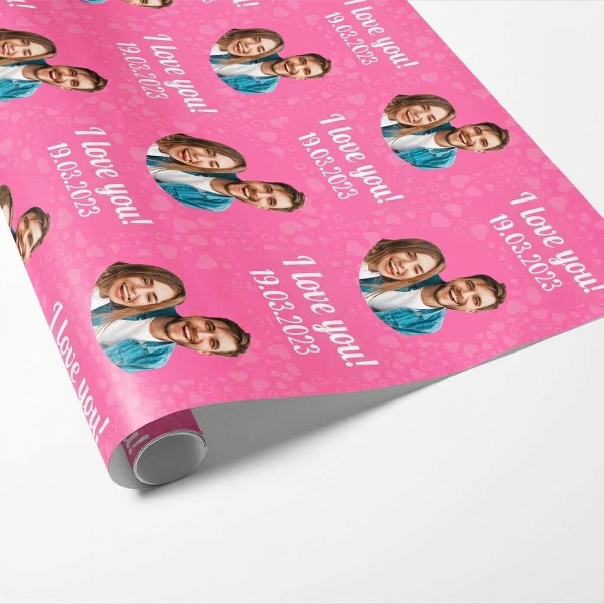 Papel de regalo personalizado con texto y foto: «¡Te quiero!»
