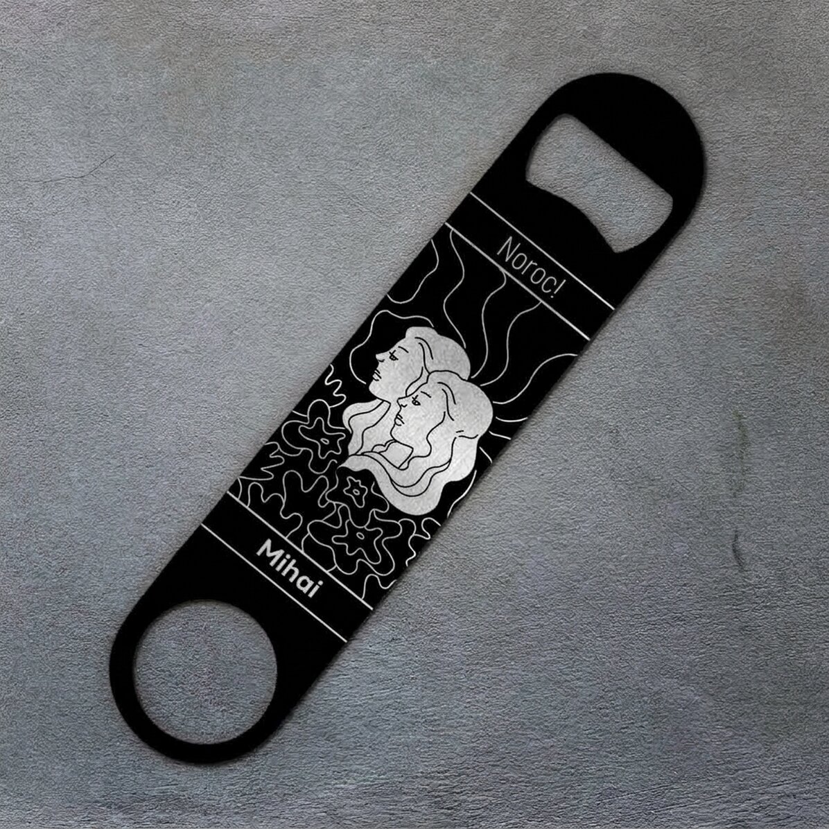 Abrebotellas personalizado con texto: el signo de Géminis