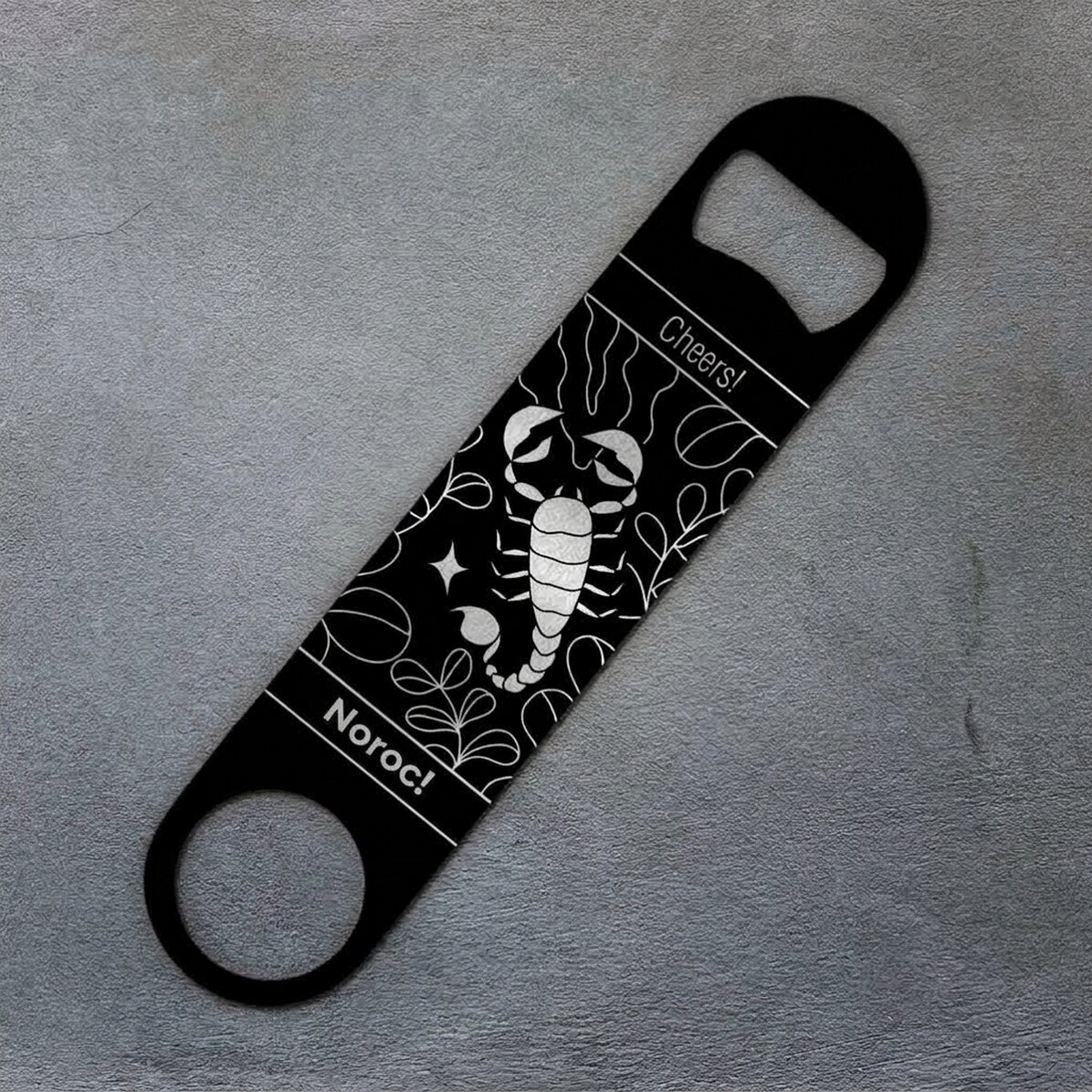 Abrecerras personalizado con texto - Signo del Escorpión