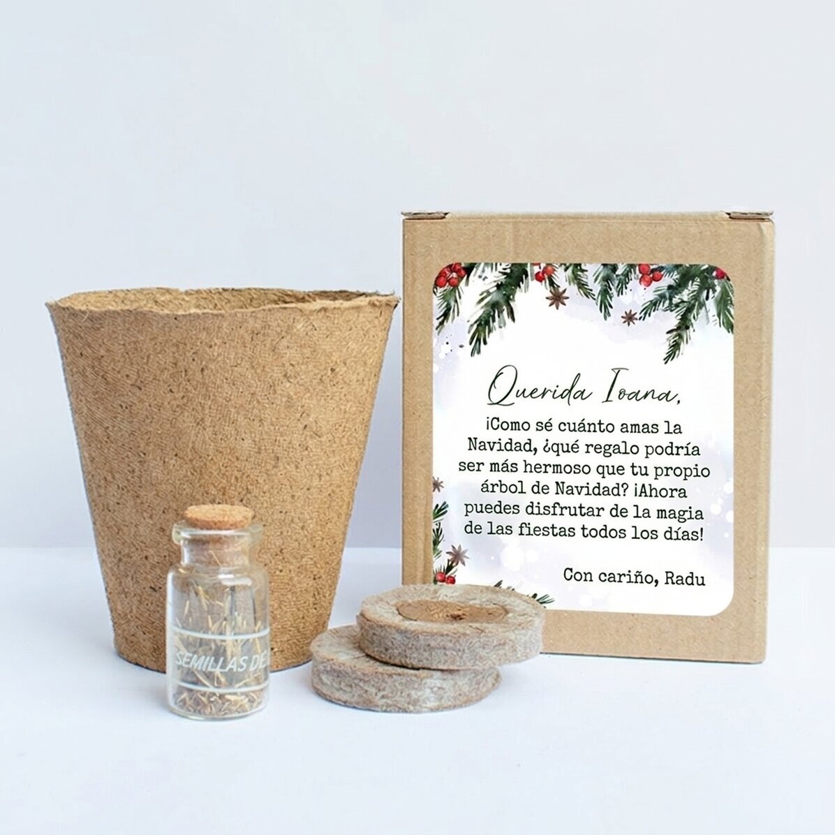 Kit para plantar semillas de abeto en una cajita personalizada con un mensaje navideño