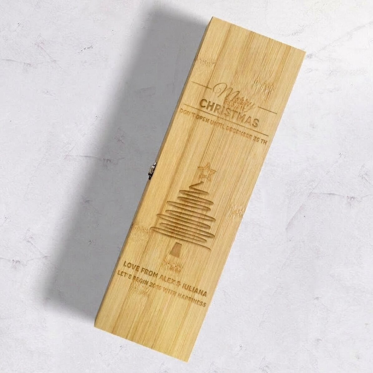 Caja de vino de bambú con accesorios, personalizada con un mensaje - Star Christmas Tree