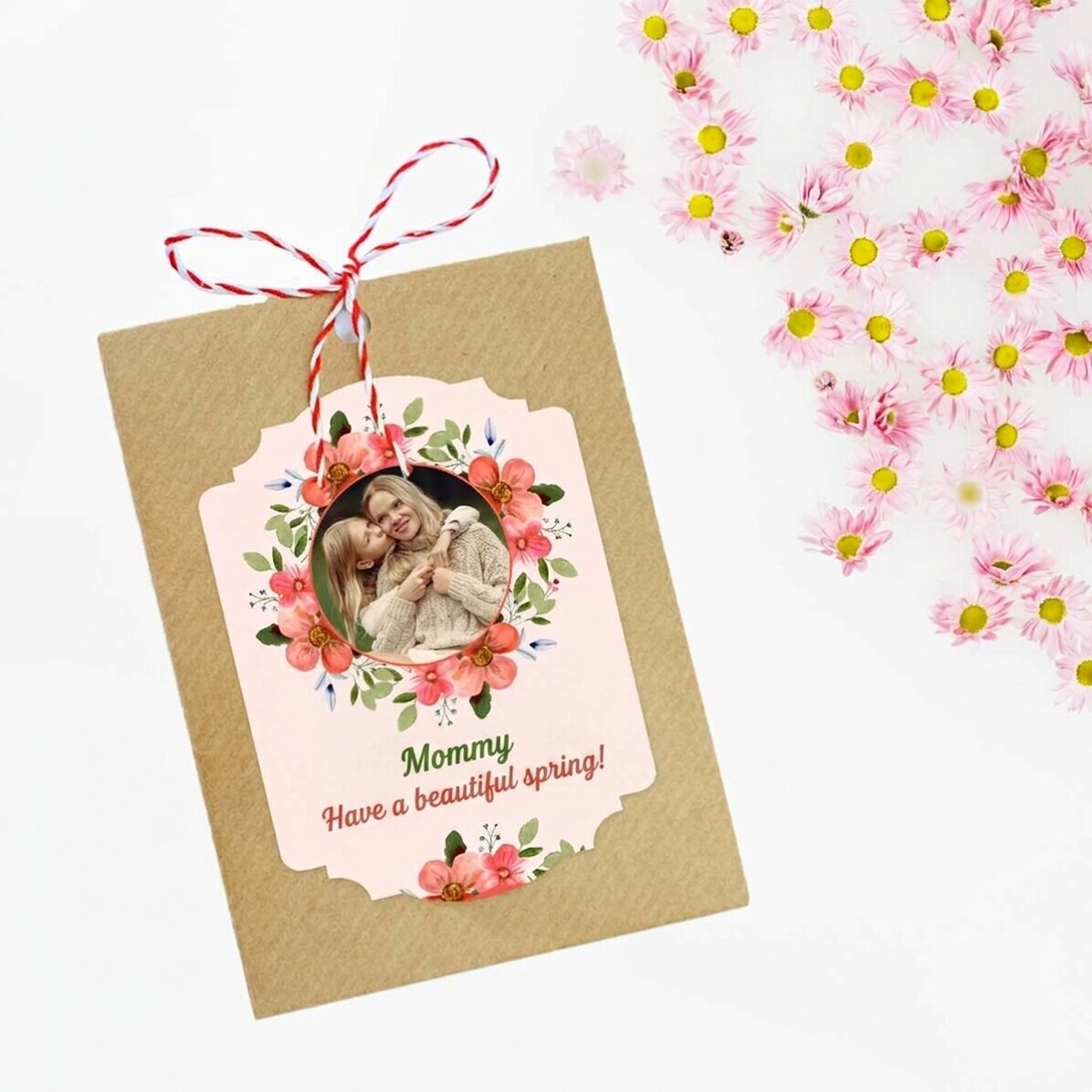 Martisor plantable personalizado con una foto y un mensaje: ¡Que tengas una bonita primavera!