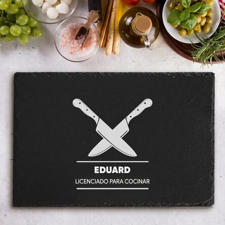 Placa de pizarra grabada y personalizada con texto: «Licenciado en cocina»