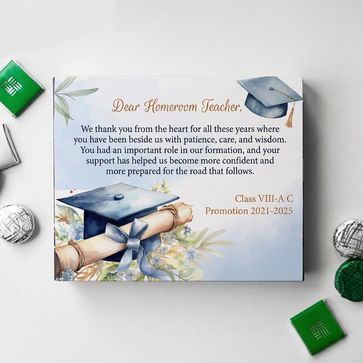 Caja de bombones personalizada con un mensaje para las profesoras: ¡Gracias!