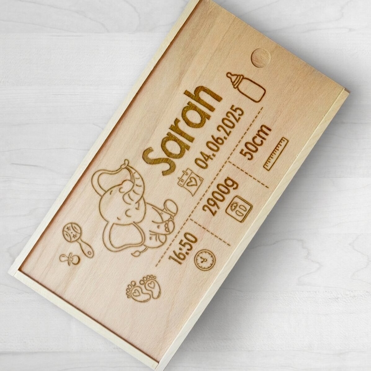 Caja de regalo personalizada de madera con texto - Recién nacidos