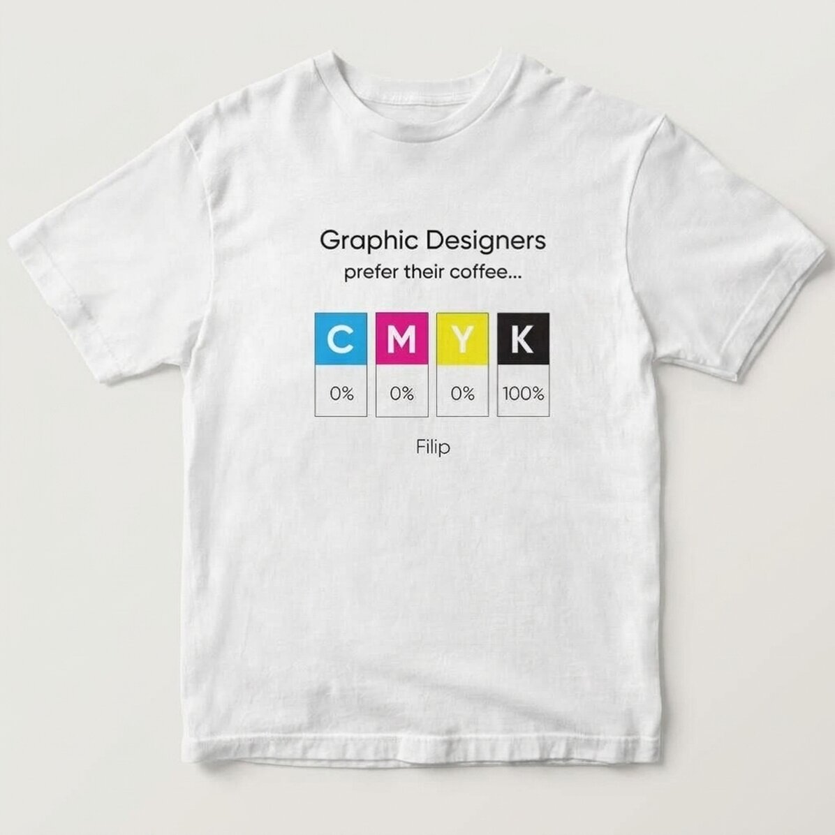 Camiseta de algodón personalizada con un mensaje para diseñadores gráficos