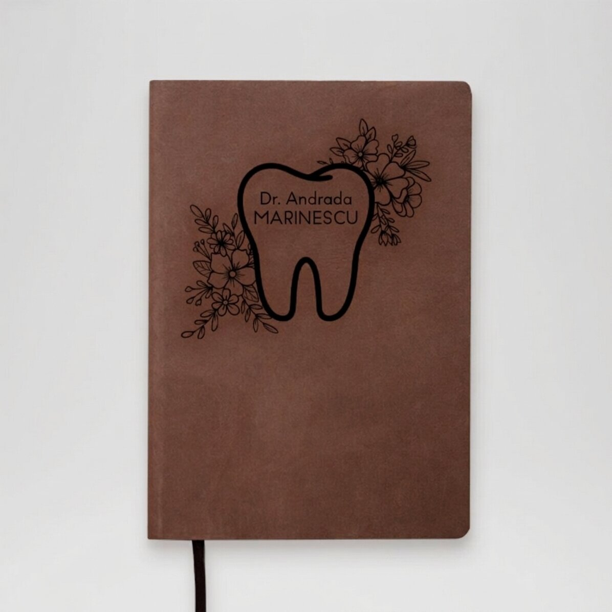 Agenda de piel personalizada con texto para un odontólogo