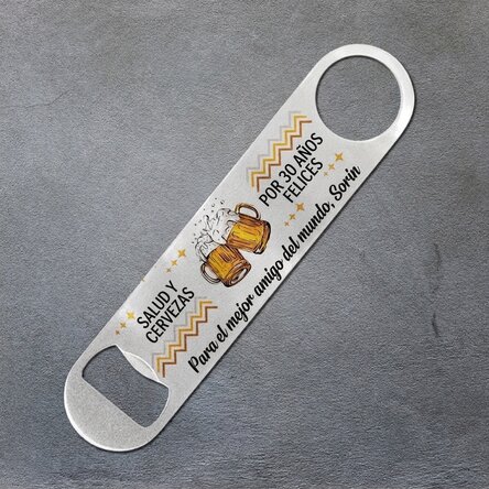 Abrecerras personalizado con mensaje - Cheers and beers