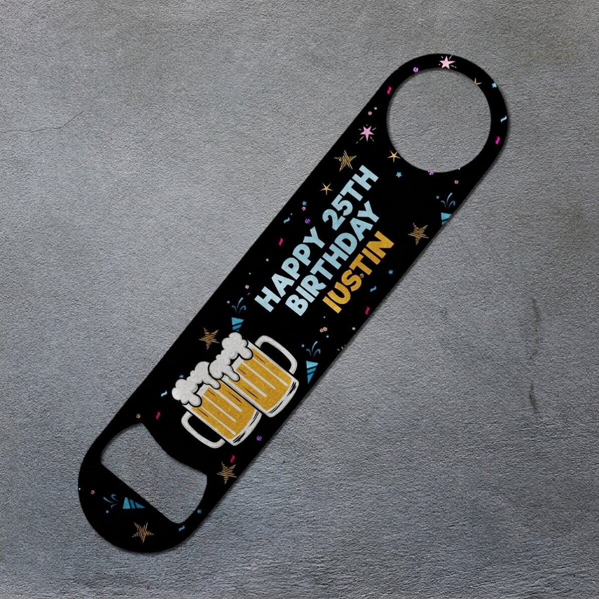 Abrebotellas personalizado con mensaje: «Feliz cumpleaños»