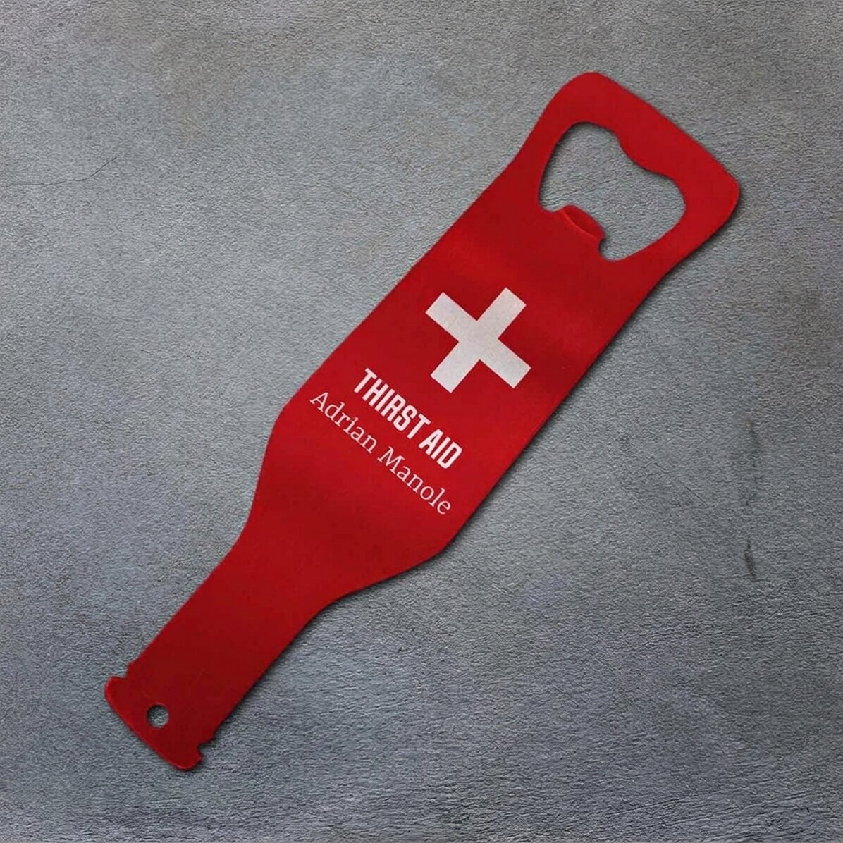Abrecerras personalizado con mensaje - Thirst Aid