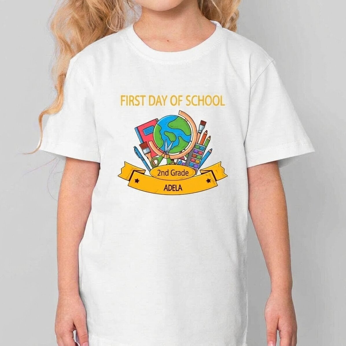 Camiseta de algodón para niños personalizada con mensaje: «El primer día de colegio»