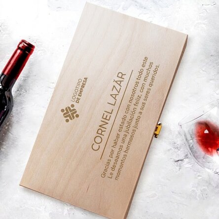 Caja de vino personalizada para dos botellas de vino con logotipo y texto