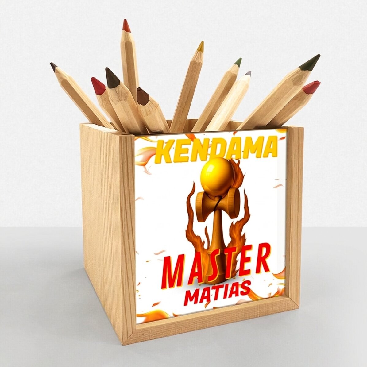Portalápices personalizado con texto - Kendama Master