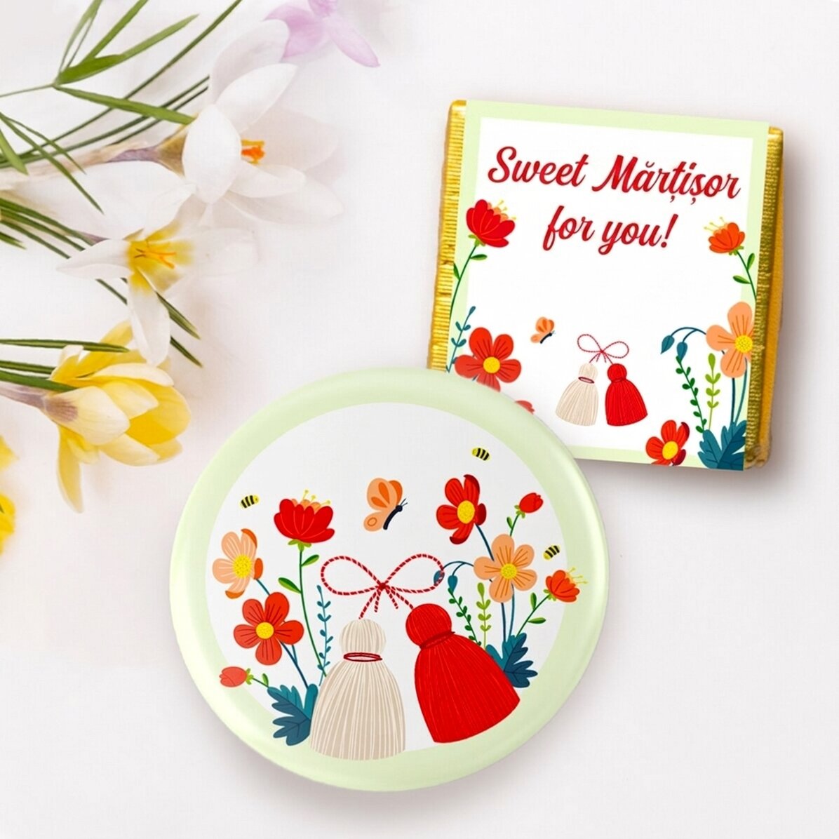 Set de regalo «martisor» con un mini bombón y una chapa