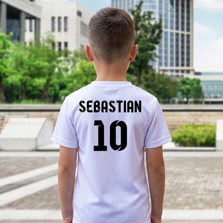 Camiseta deportiva para niños personalizada en la espalda con nombre y número - modelo de fútbol