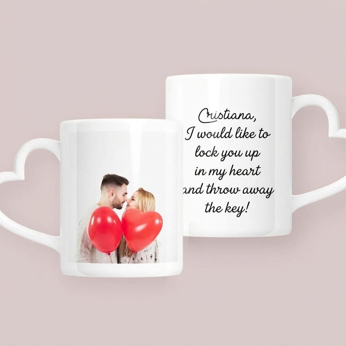 Taza personalizada con una foto y un texto - modelo con asa en forma de corazón