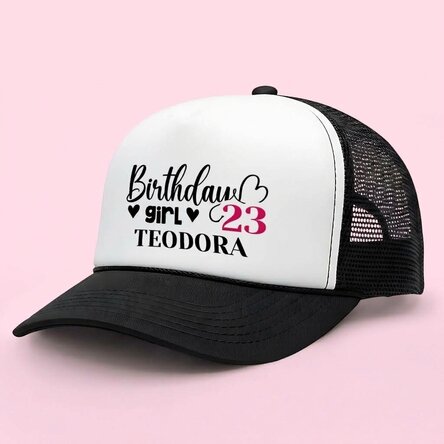 Gorra personalizada con texto: «Birthday girl»