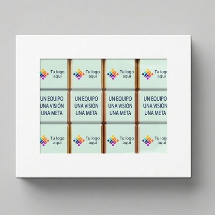 Caja de regalo con 12 minichocolates personalizados con logotipo y mensaje