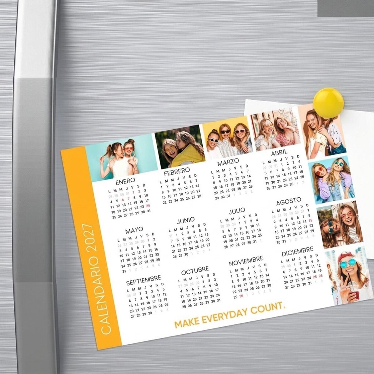 Calendario magnético personalizado con 8 fotos y un mensaje