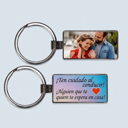 Llavero personalizado con una foto y un texto