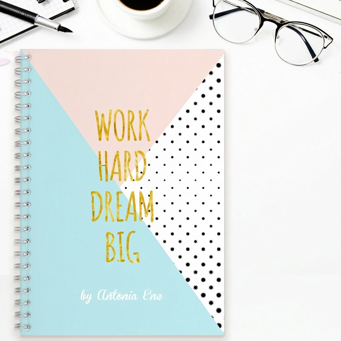 Cuaderno personalizado - Trabaja duro, sueña a lo grande
