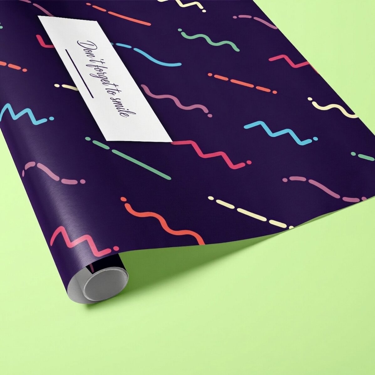 Papel de regalo personalizado con texto enmarcado y fondo morado oscuro