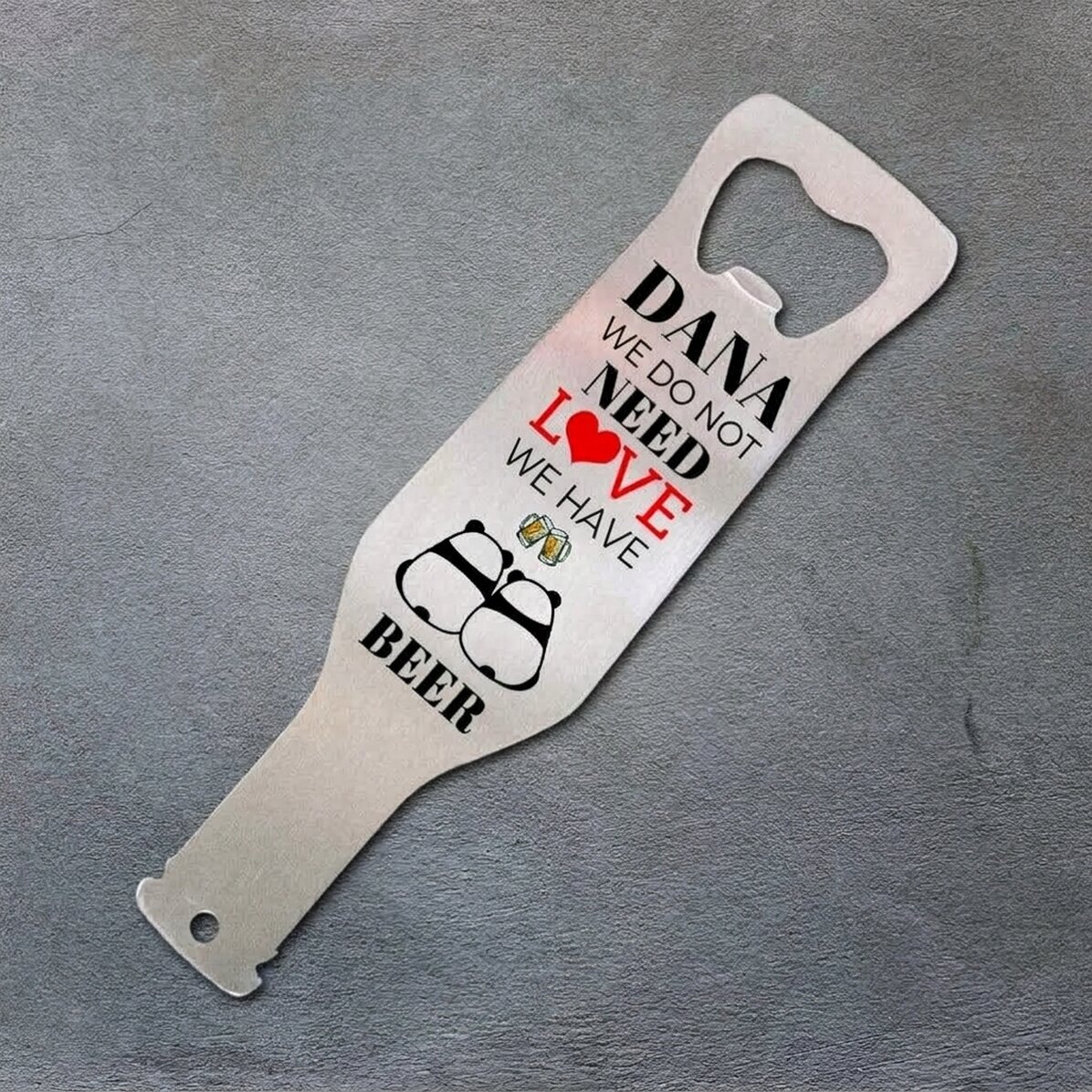 Abridor de cervezas personalizado - La cerveza es mejor que el amor