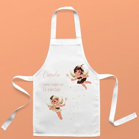 Taza personalizada para niños con texto: «Magia en la cocina»