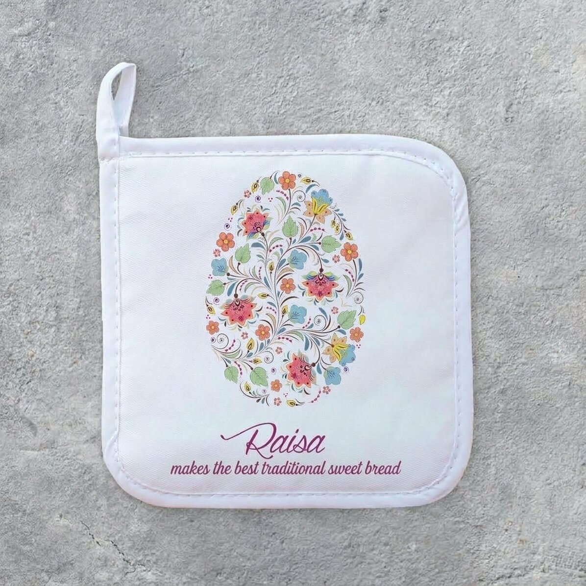 Salvamanteles personalizado con el texto «Happy Easter»