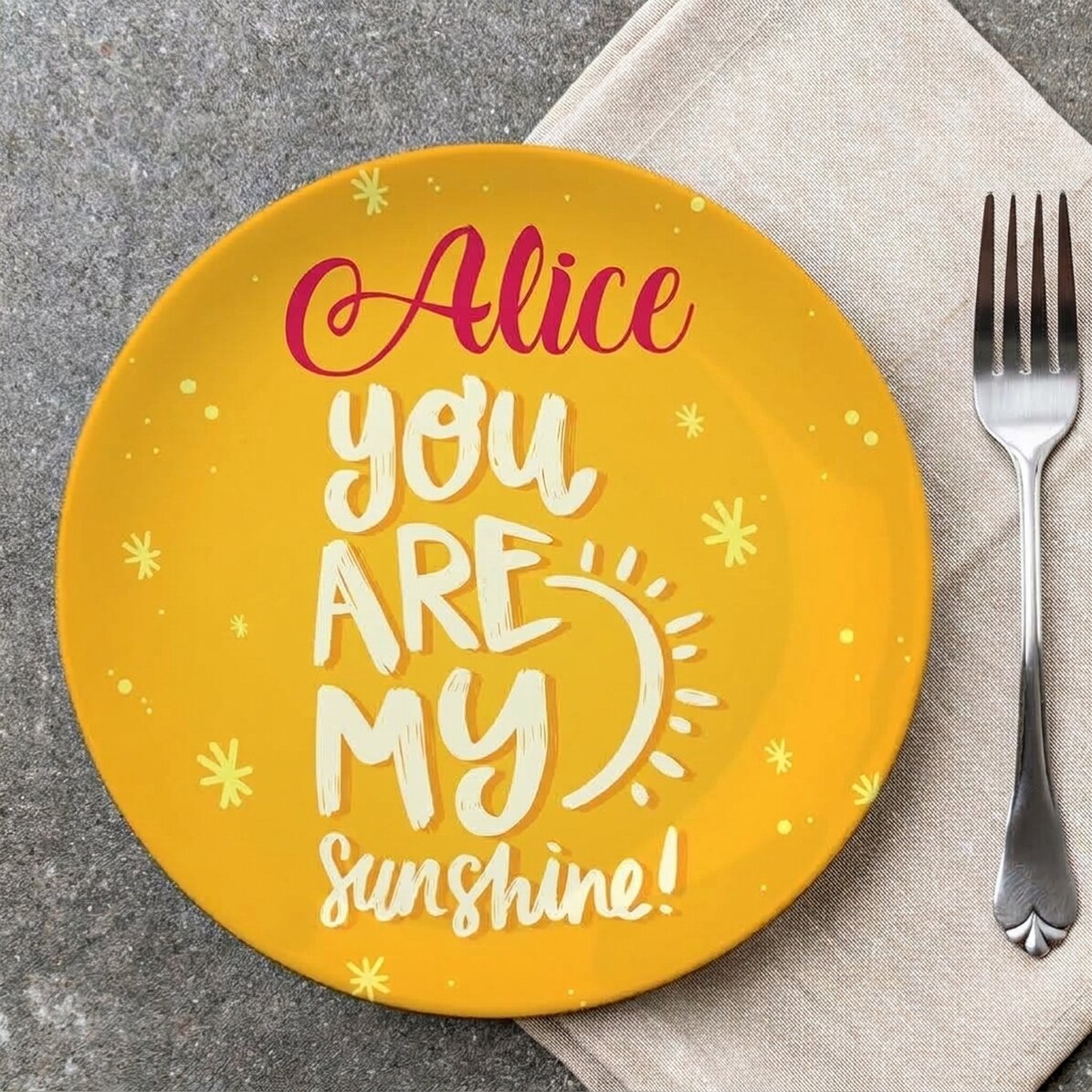 Plato personalizado con texto: «You are my sunshine»