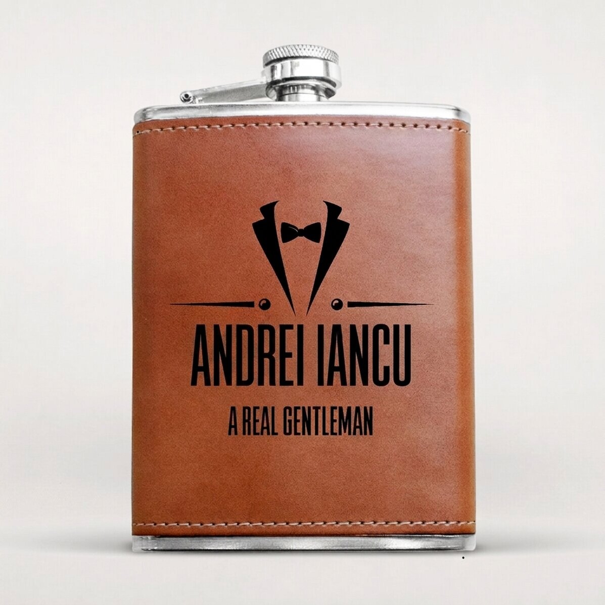 Botella de bolsillo personalizada forrada en piel - Tuxedo