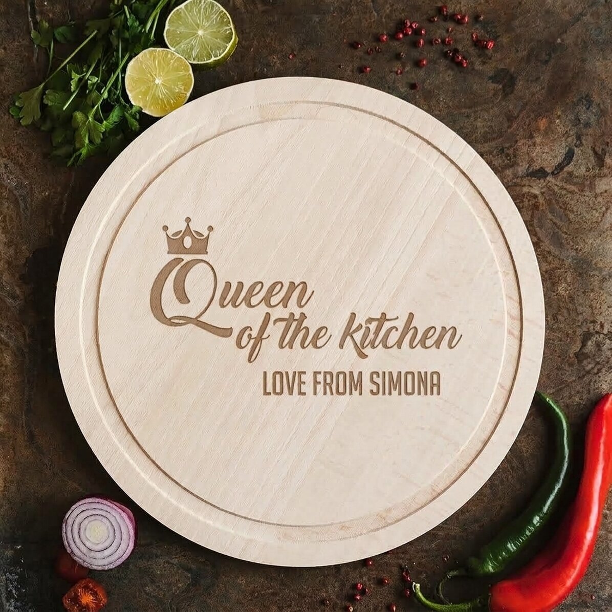 Customised round chopping board - Queen of the Kitchen