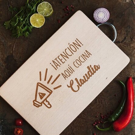 Tabla de cortar personalizada - ¡Cuidado, aquí se cocina...!