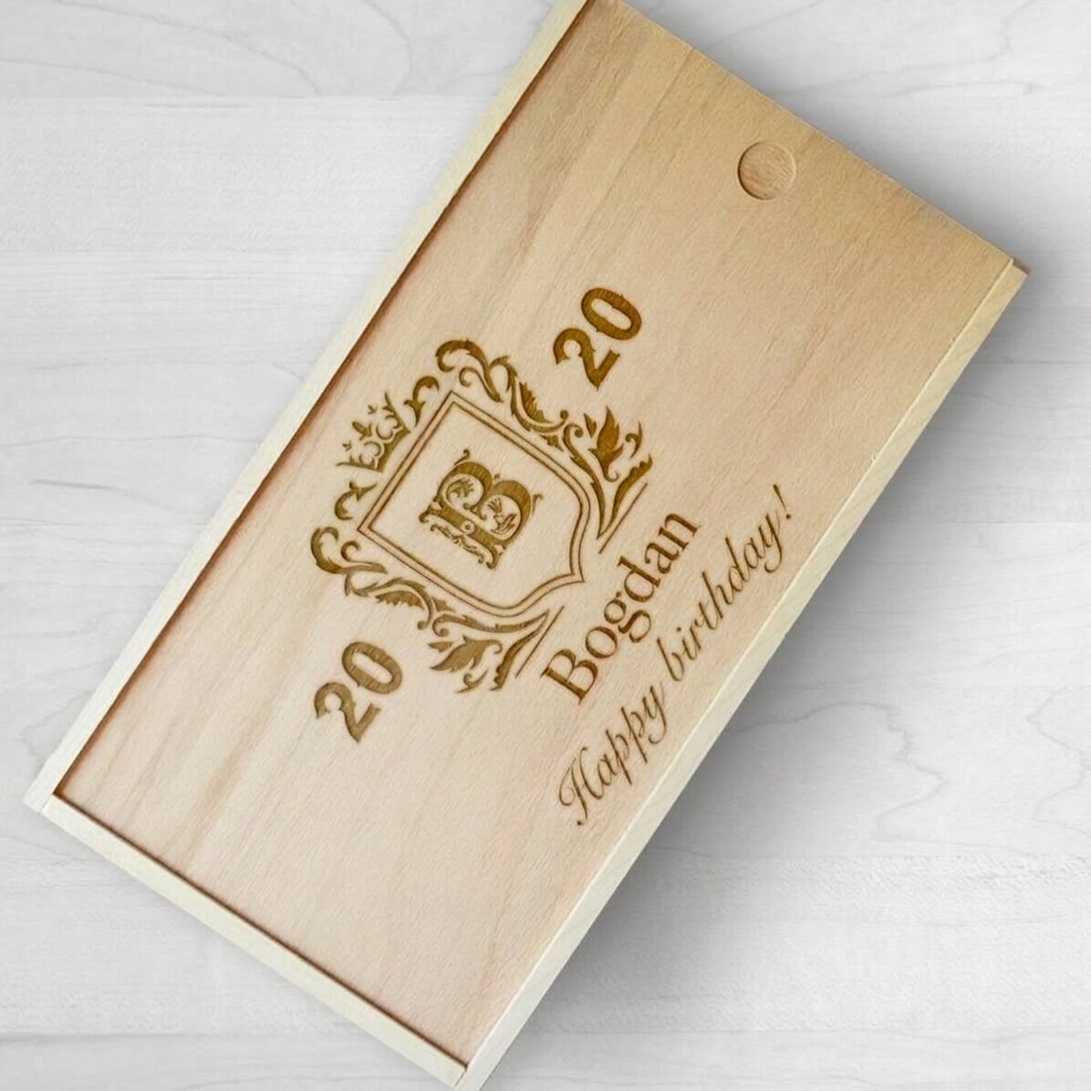 Caja de regalo personalizada de madera - Blazon