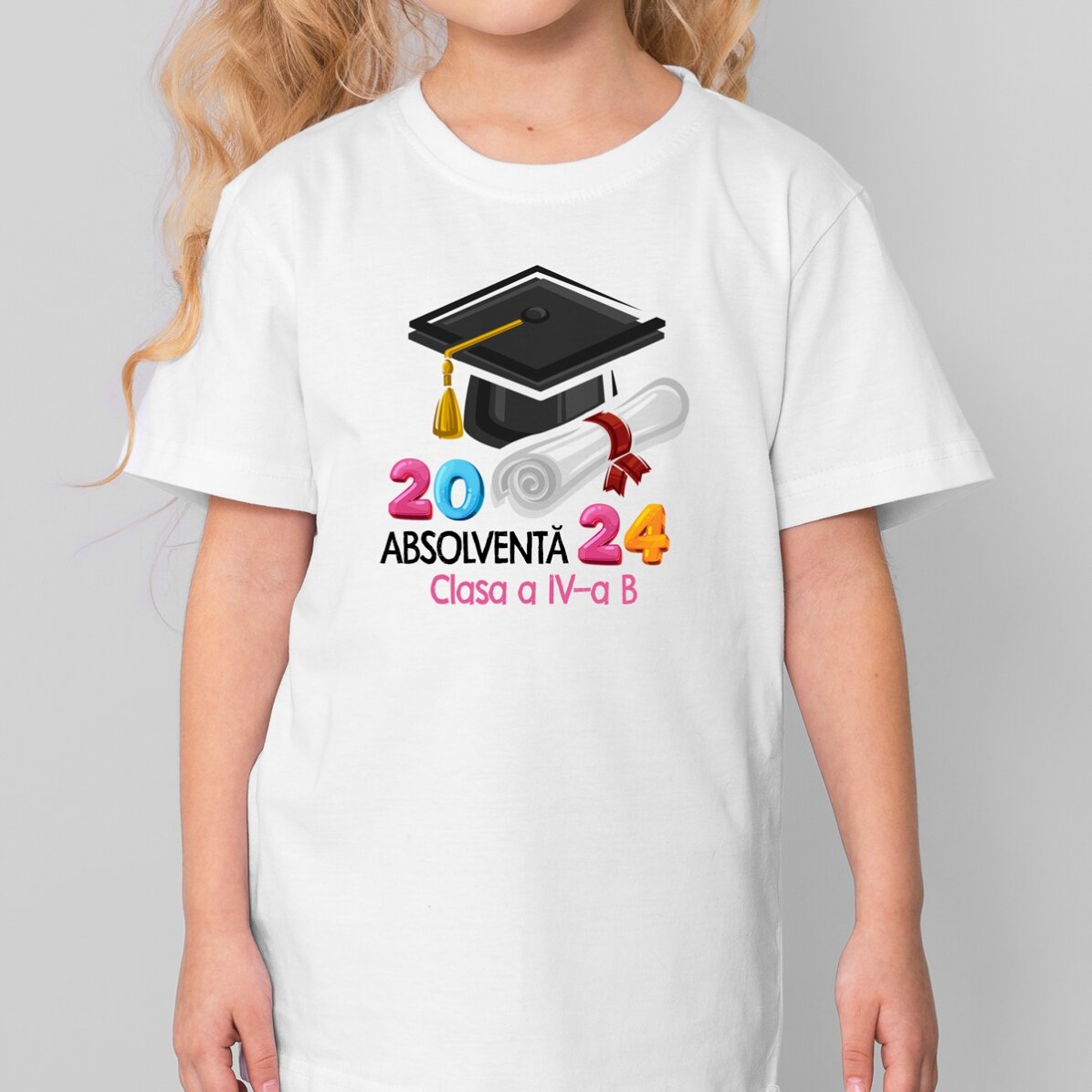 Camiseta de algodón para niños personalizada con un mensaje: «Graduado»