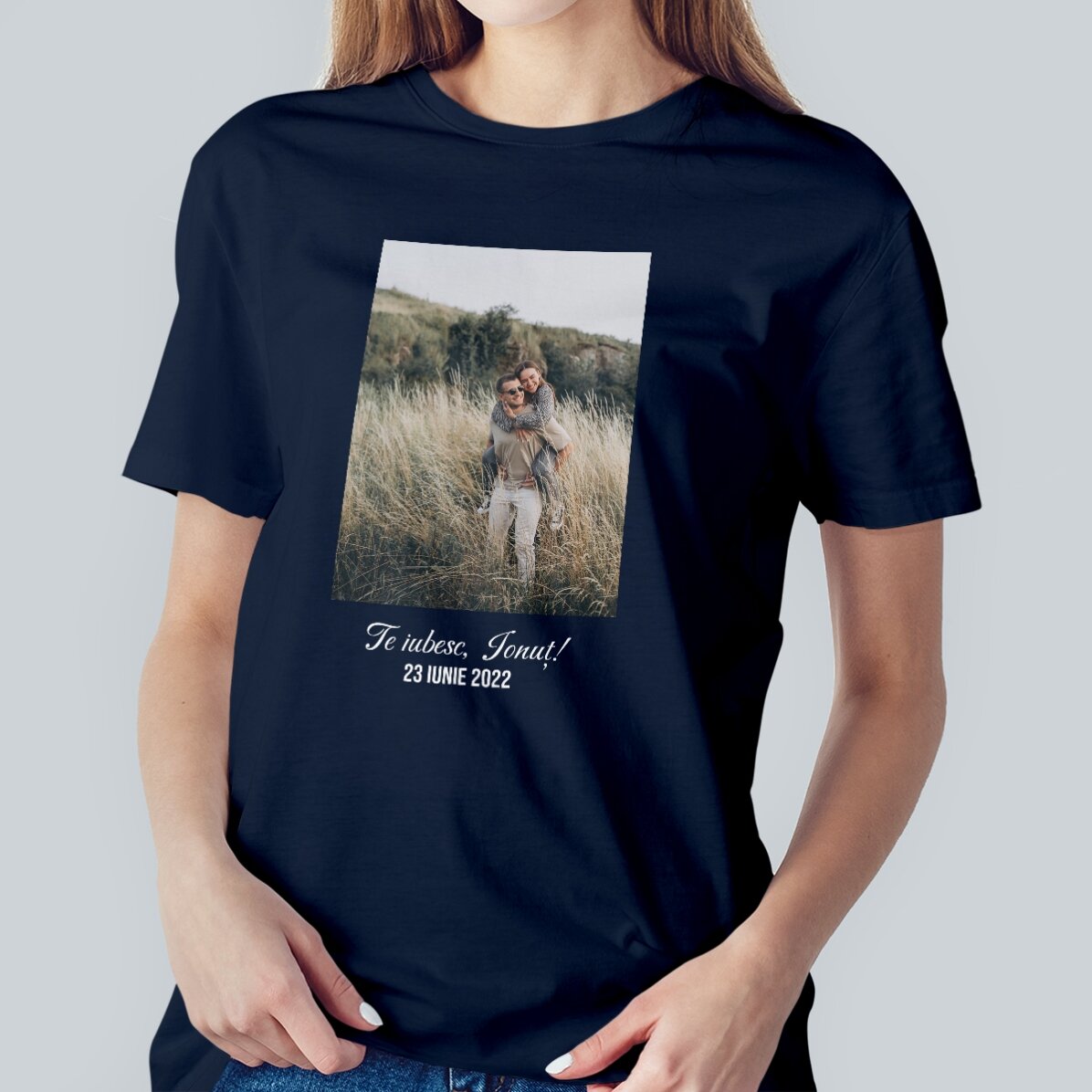 Camiseta de algodón personalizada con una foto de retrato y un texto